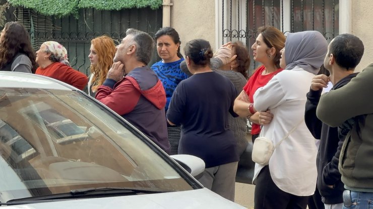 Yangına bahçe hortumuyla müdahale edildi