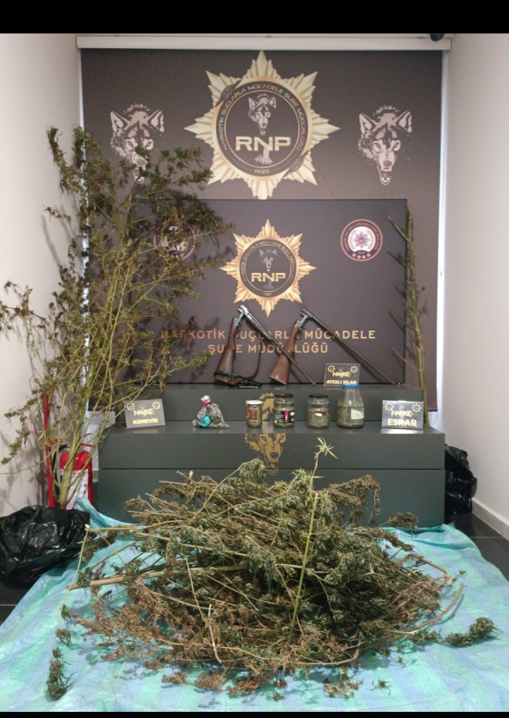 Sosyal medyada para yaktı, uyuşturucu fotoğrafları paylaştı; tutuklandı