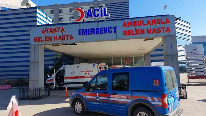 9 yaşındaki çocuk maganda kurşunuyla ağır yaralandı