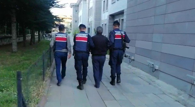 Cinayet zanlısı kıskıvrak yakalandı