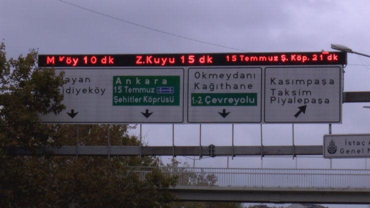 İstanbul'da trafikte 1 yıl içinde yüzde 30 artış; hava kirliliği de arttı