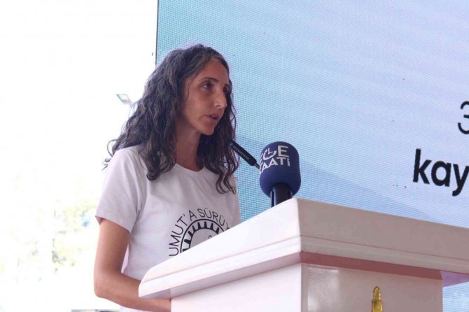 İzmir depreminde hayatlarını kaybedenler gözyaşları ile anıldı