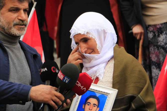 Aileler direniyor, evlat nöbetine katılımlar devam ediyor