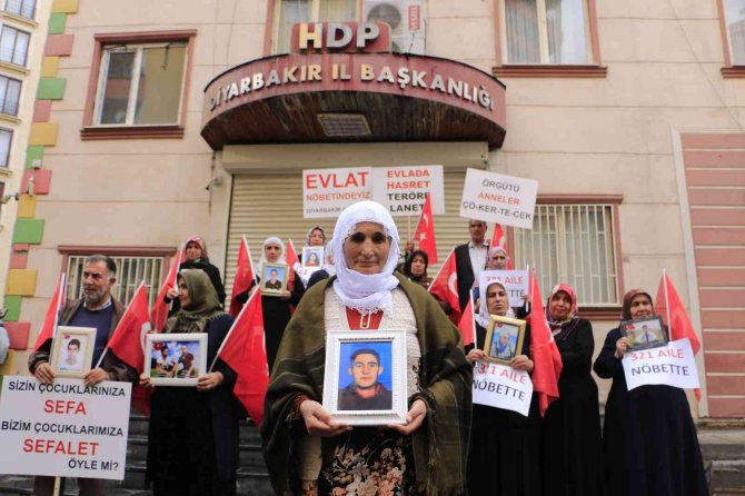 Aileler direniyor, evlat nöbetine katılımlar devam ediyor