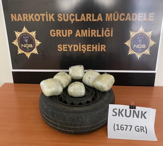 Konya'da şüphe üzerine durdurulan araçtan uyuşturucu çıktı