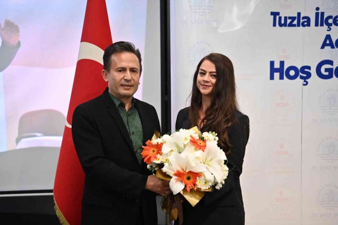 Yeni atanan öğretmenler akşam yemeğinde bir araya geldi