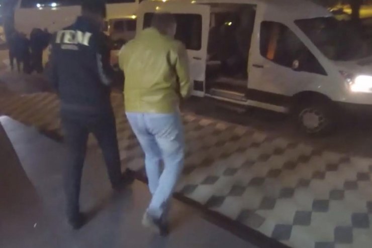 Diş hekimi kliniğinde FETÖ toplantısında 8 tutuklama