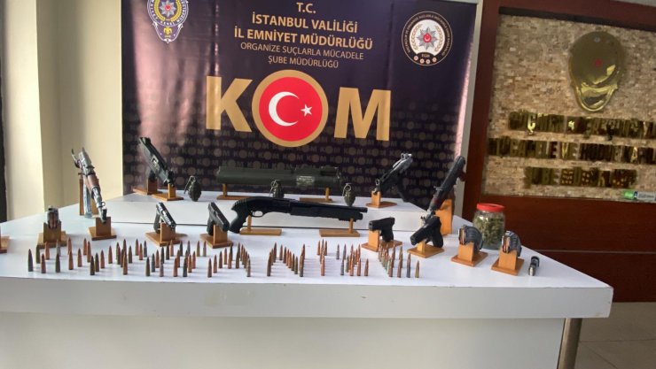 Gaziosmanpaşa'daki cephanelik eve 6 tutuklama