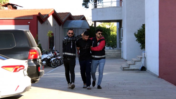 Akrabalarını halaydan kovdular diye babayı öldürüp, oğlunu yaraladı