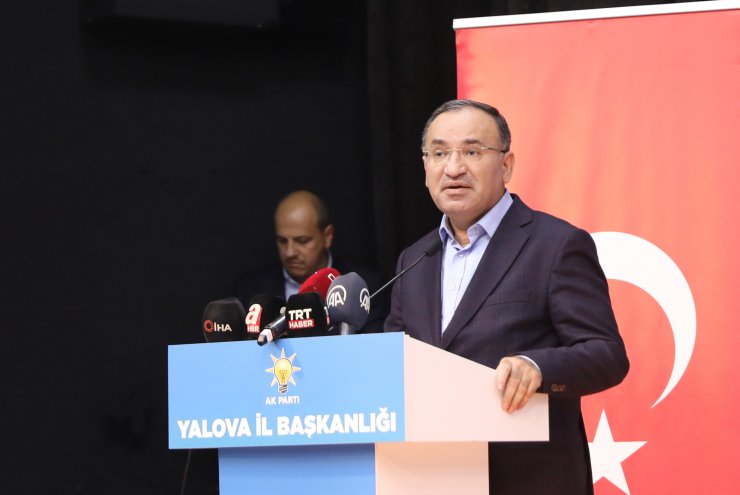 Bakan Bozdağ: Hamburgerler siyasetçiye güç vermez