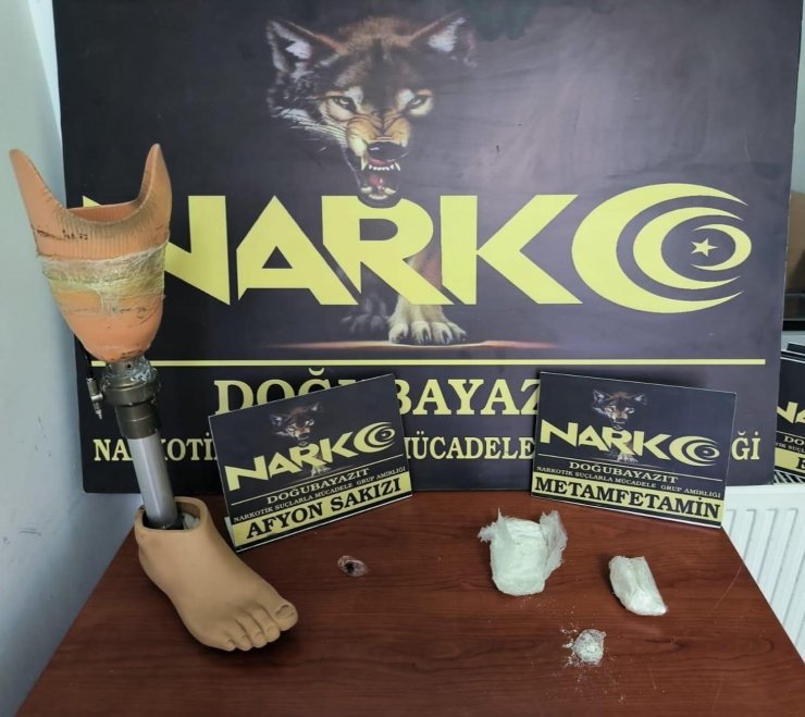 Uyuşturucuyu öyle bir yere gizledi ki..