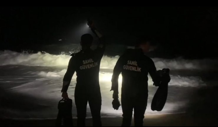 Denize giren Rus vatandaşı 2 arkadaştan 1'i kayıp