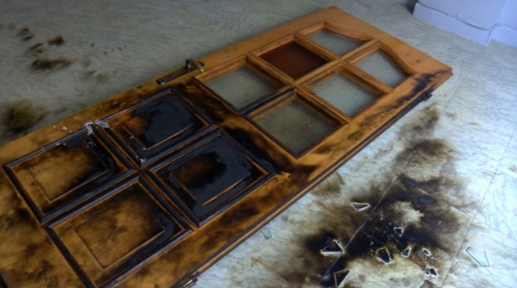 Ev sahibine öfkelenen kiracı evi yaktı