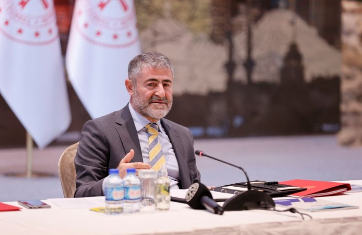 Bakan Nebati, inşaat sektörü temsilcileriyle görüştü