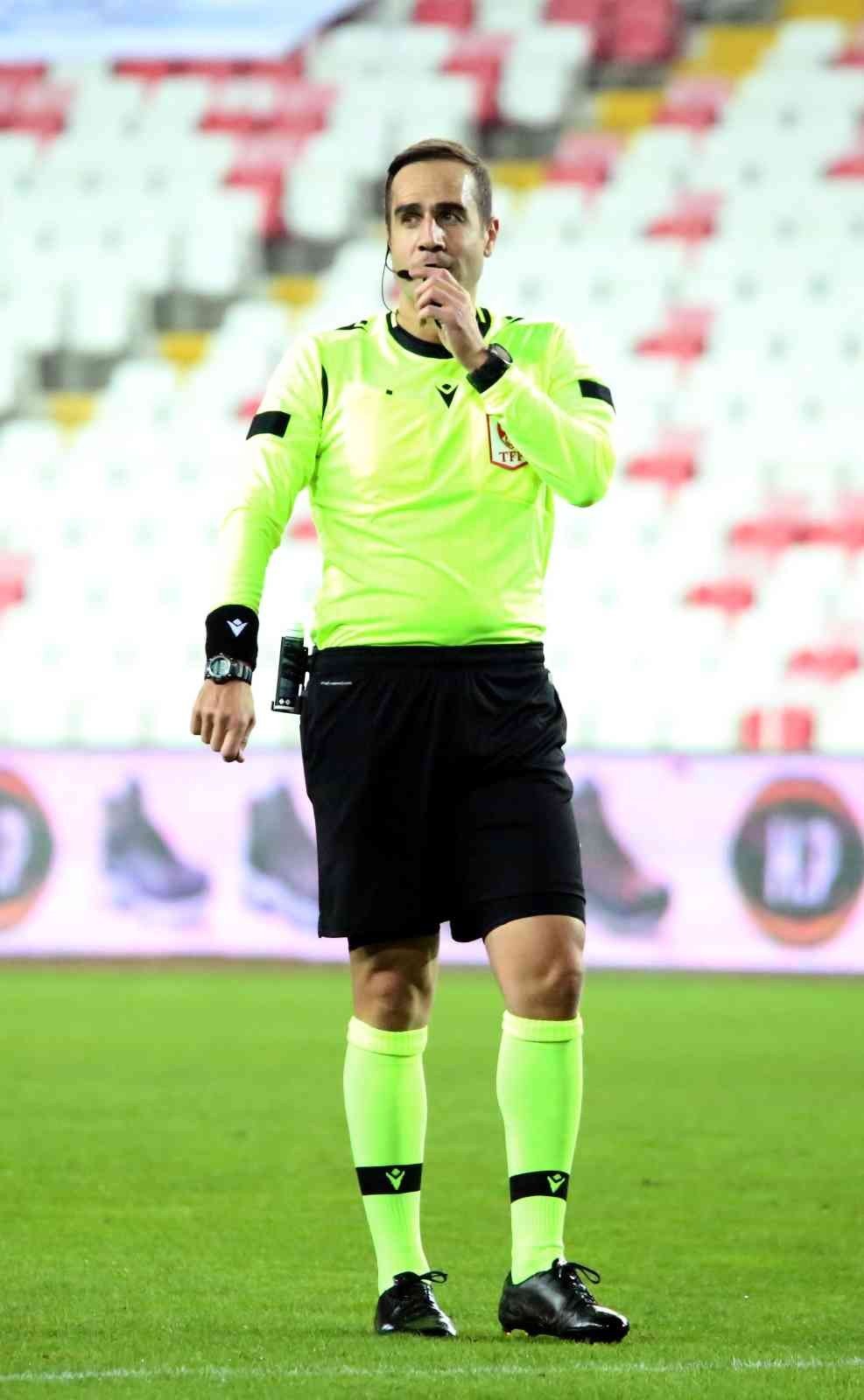 Kayserispor - Konyaspor maçının VAR’ı Serkan Tokat