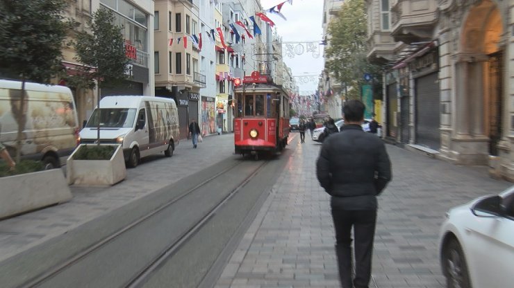 İstiklal Caddesi'nde hayat normale dönüyor