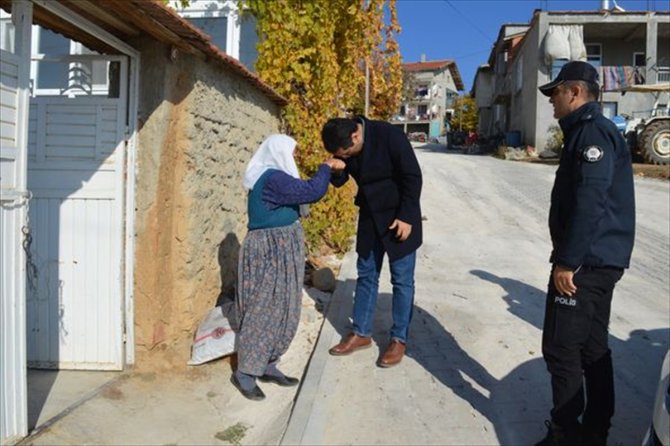Hüyük Kaymakamı Çimer şehit annesini ziyaret etti