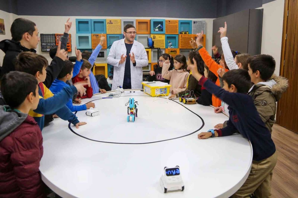 Konya'nın ilk e-Spor Merkezi gençlere yeni ufuklar açacak