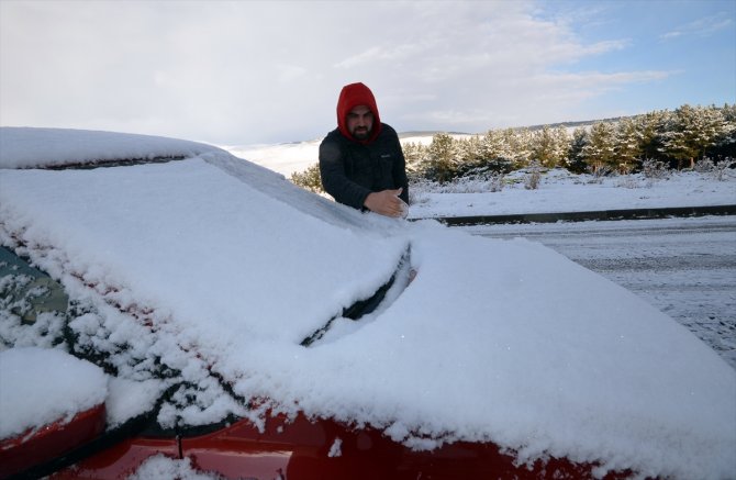 Gece etkili olan kar ilçeyi beyaza bürüdü