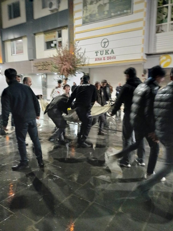 Silahlı kavgada 17 yaşındaki genç öldü