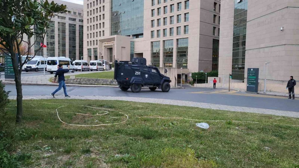 Terörist Ahlam Albashır ve beraberindeki 48 kişi adliyeye sevk edildi