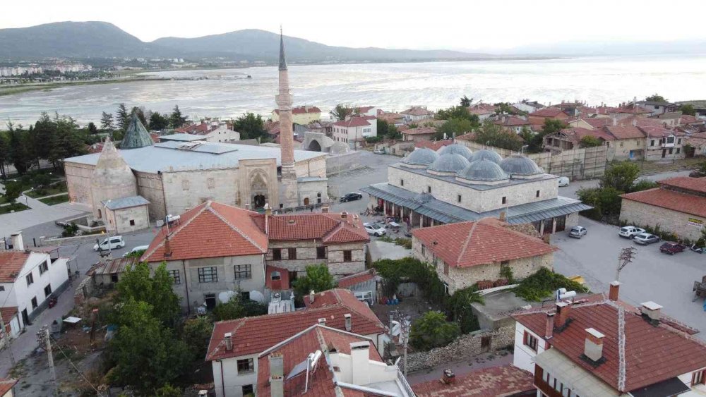 Konya’da bir türlü gelmeyen yağışlar için eller semaya kalktı