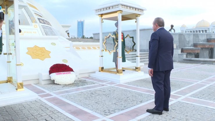 TBMM Başkanı Şentop, Türkmenistan’da temaslarına devam ediyor