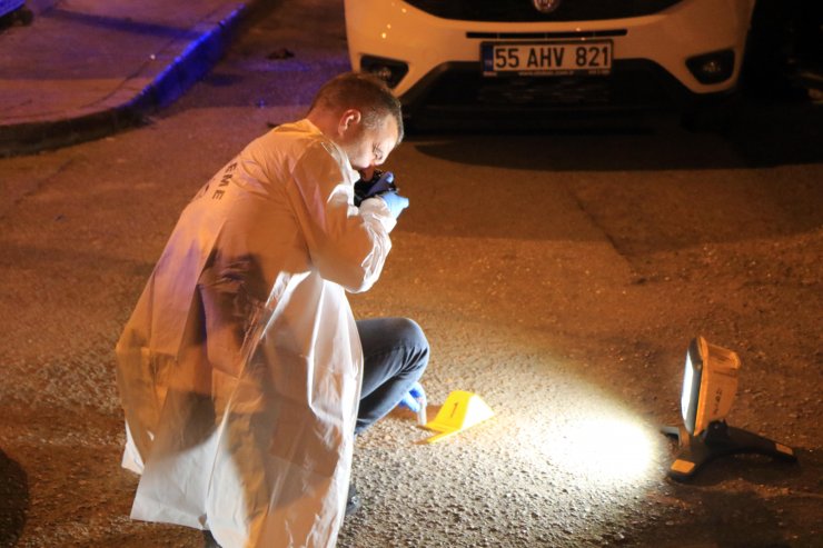 Husumetlisinin oturduğu 4 katlı binaya pompalı tüfekle rastgele ateş açtı