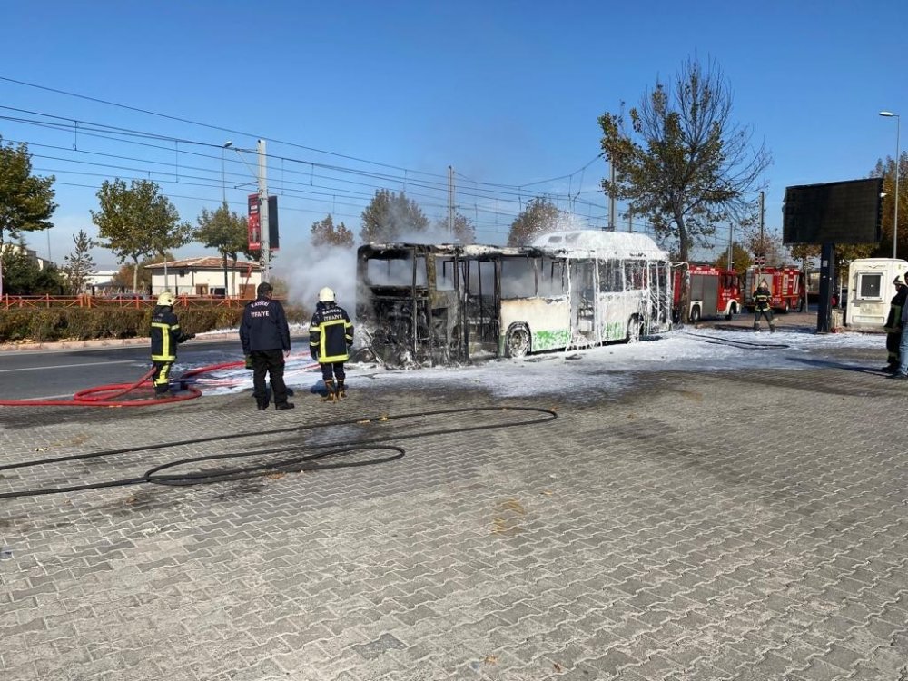 Yolcunun dikkati faciayı önledi