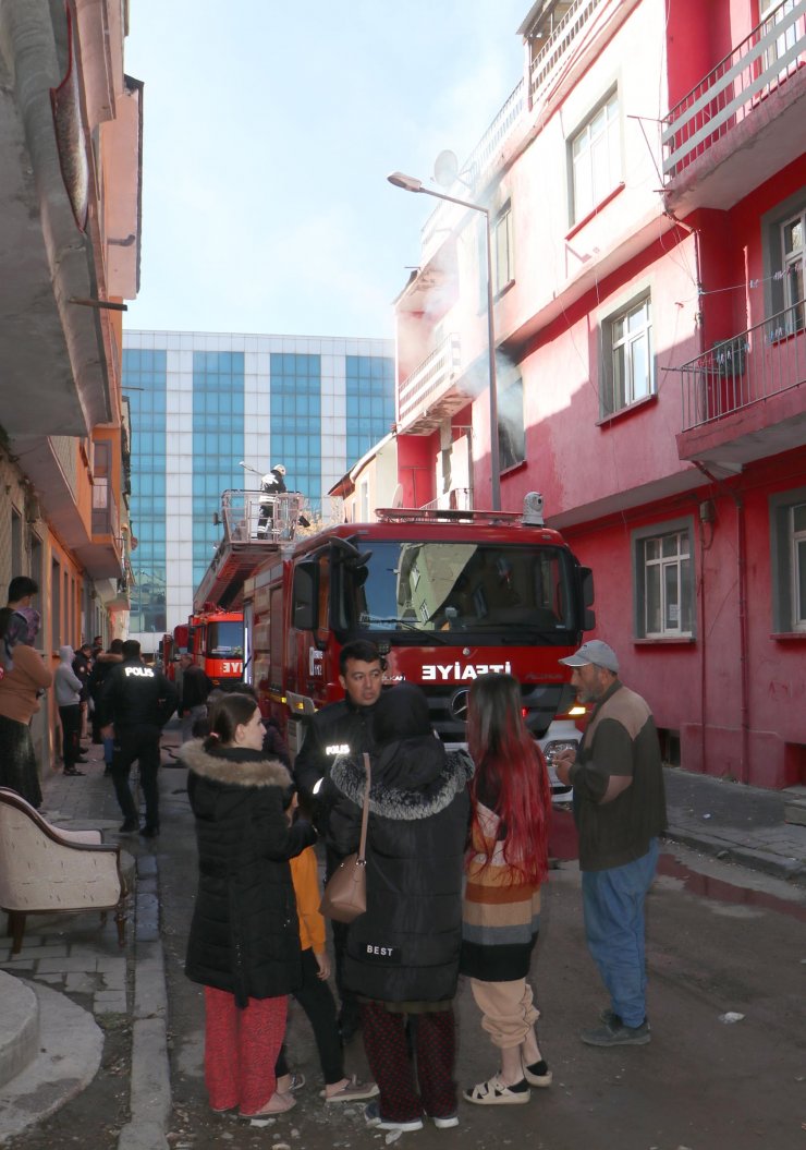 12 yaşındaki Afgan, 4 yaşındaki küçük Arman'ı yanmaktan kurtardı