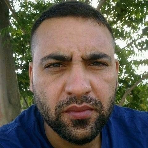 İki çocuk babası evinin önünde vurularak öldürüldü