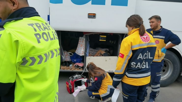 Otobüs şoförü, park halindeki otobüsün bagajında ölü bulundu