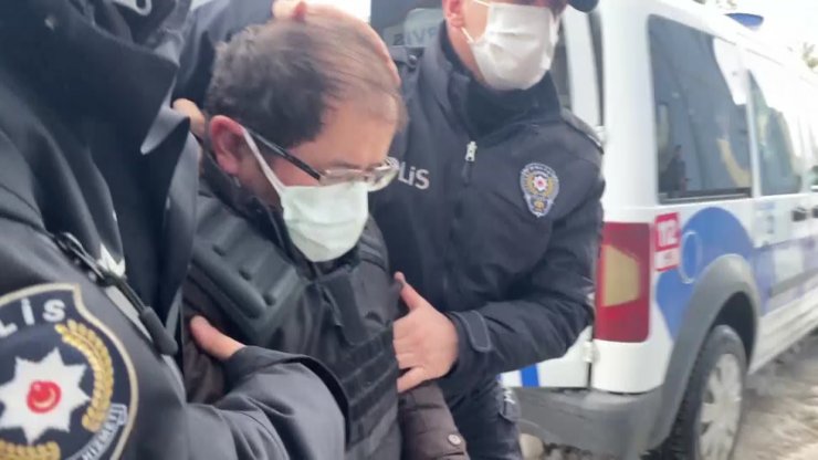 "Gazeteye sarılı bıçağı babaannemden aldı"