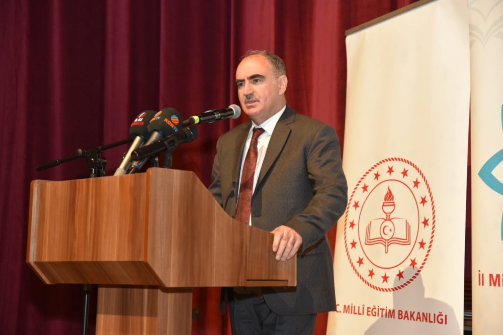 Konya’da Öğretmenler Günü kutlandı