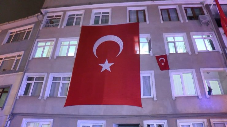 İstanbul'daki baba evine şehit ateşi düştü