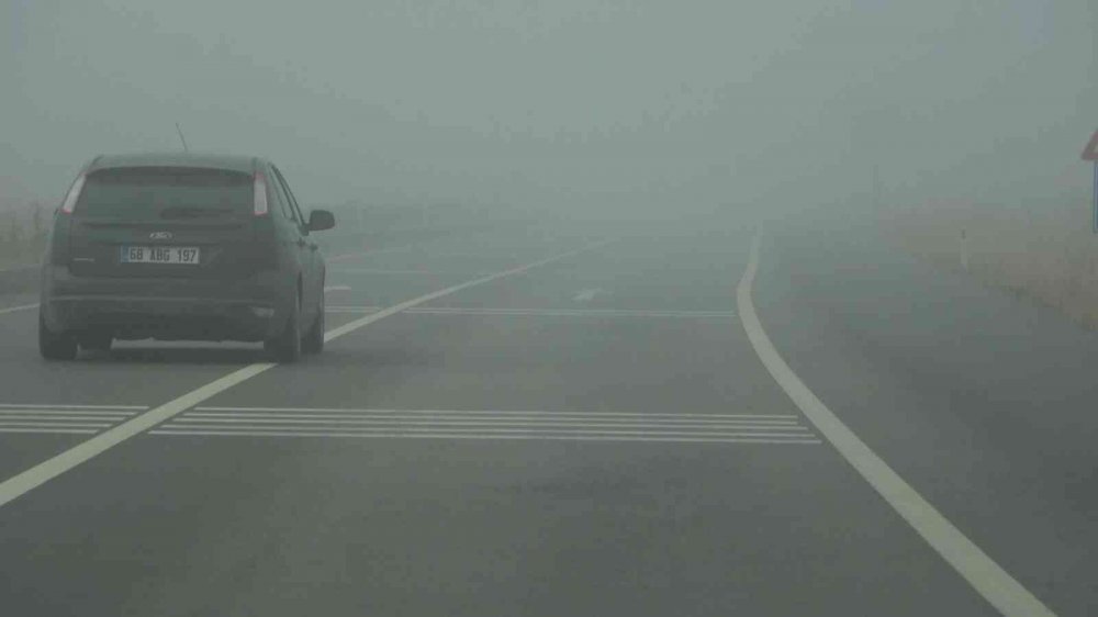Aksaray’da yoğun sis etkili oldu