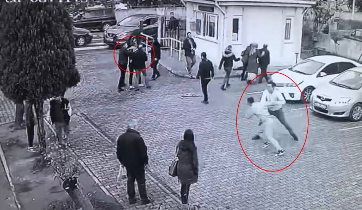 Okulda öğretmene tekmeli- yumruklu saldırı