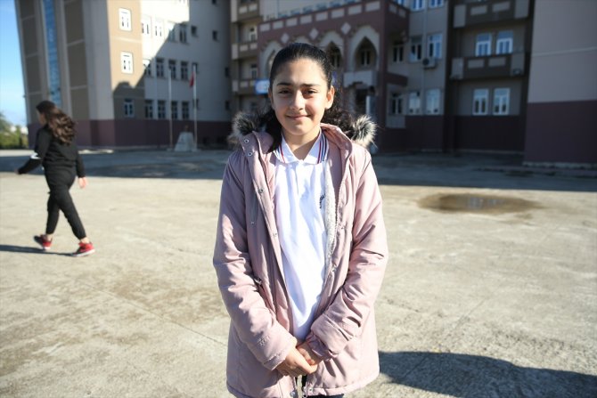 Beden eğitimi dersi için kapalı alan isteyen öğrenciye Bakan Özer'den sevindiren haber