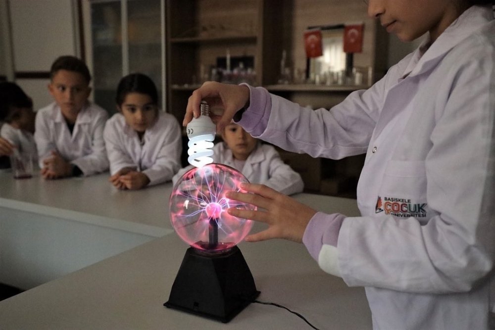 Geleceğin bilim insanları bu üniversitede yetişiyor