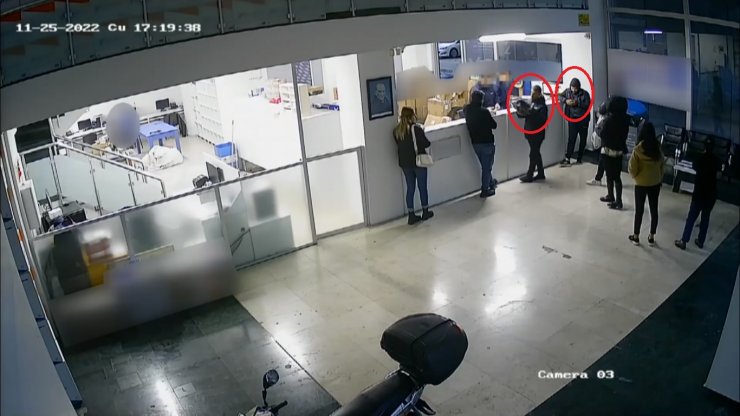 Kargo paketlerinden uyuşturucu çıktı; 8 gözaltı