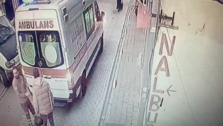 İzmir'den borç verdiği parayı almak için geldiği İstanbul'da öldürüldü