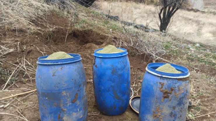 Terör örgütüne operasyon; 572 kilo 'esrar' ele geçirildi