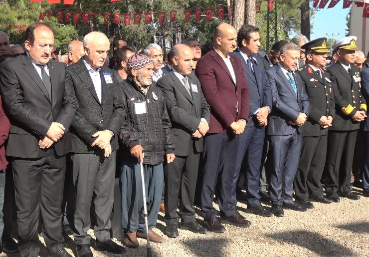 Doğum gününde şehit olan komiser yardımcısı, toprağa verildi