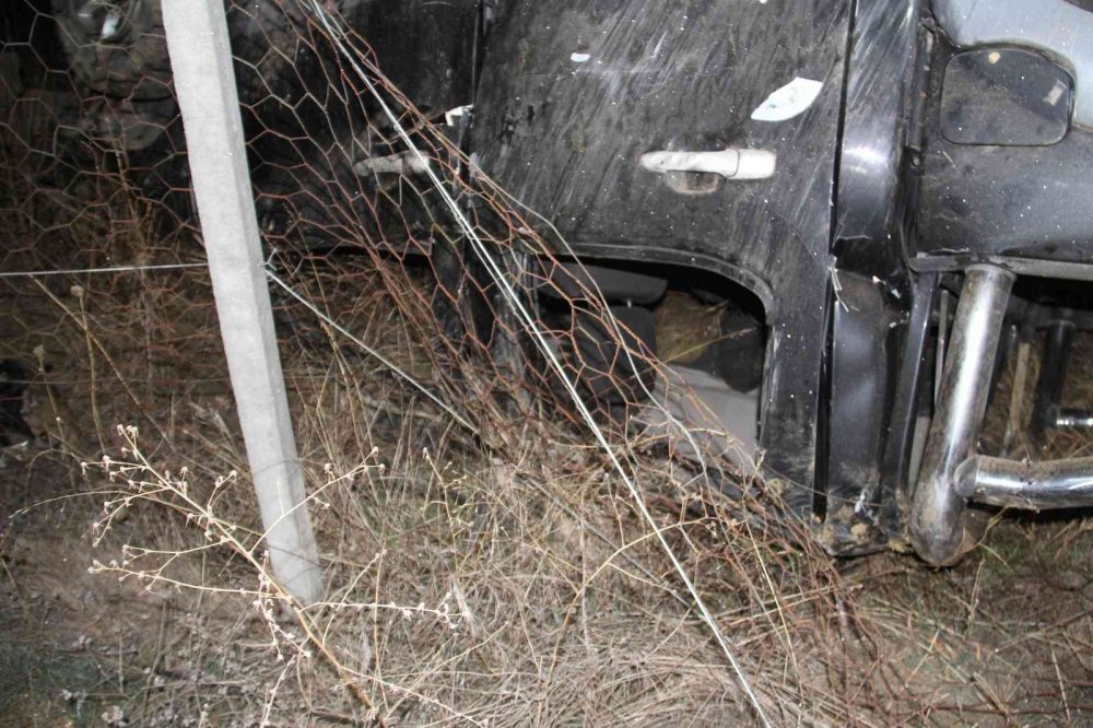 Konya’da kontrolden çıkan kamyonet takla attı: 1 ölü, 1 yaralı