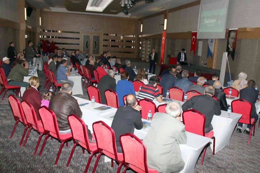 Akşehir Belediyesinden eğitim ve istişare toplantısı