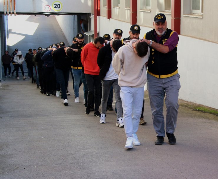 Devre mülkünü yüksek fiyata satmak isteyen 125 kişiyi 20 milyon lira dolandırdılar
