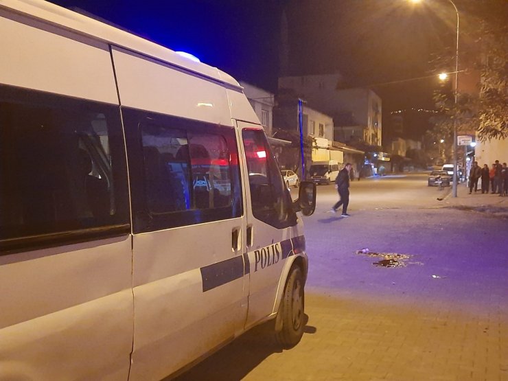 Kamyonet ile çarpışan motosikletin sürücüsü öldü