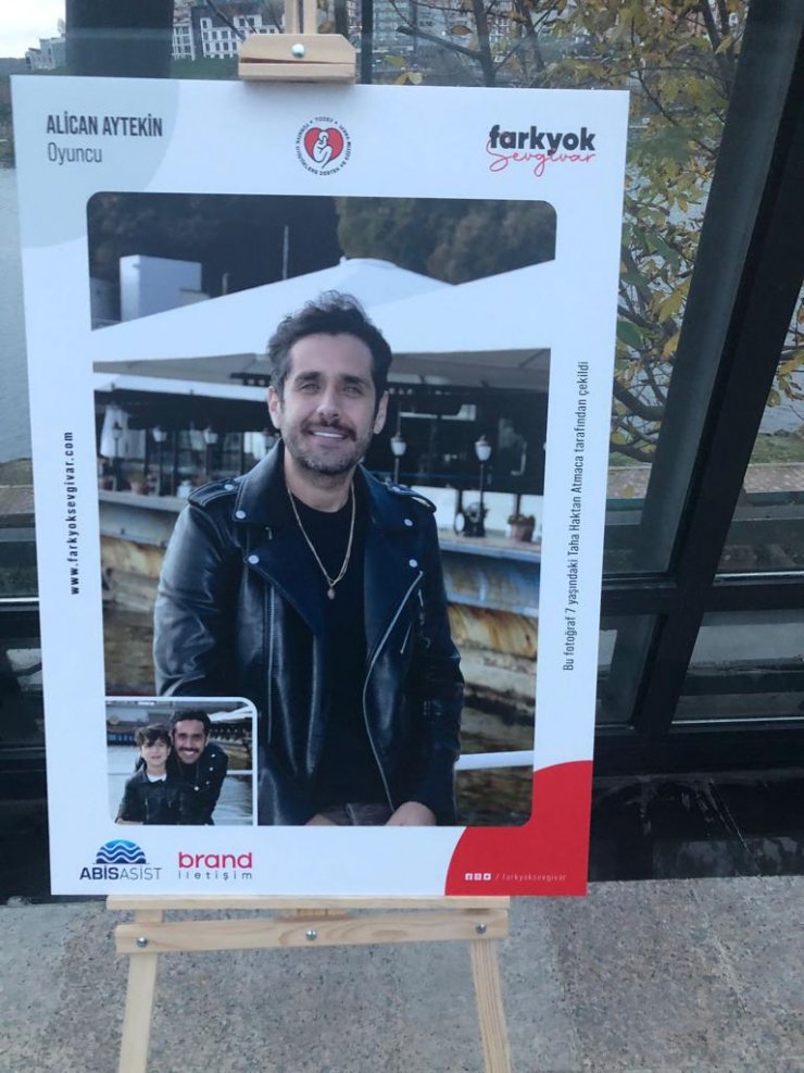 Ünlü isimler, otizmli çocuklar için objektif karşısına geçti