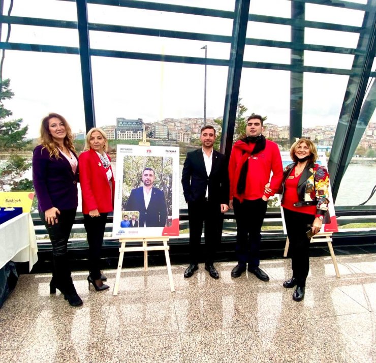 Ünlü isimler, otizmli çocuklar için objektif karşısına geçti