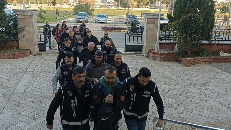 Yunan adalarına kaçmaya çalışan 7 FETÖ üyesi ve 1 organizatör tutuklandı
